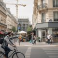 découvrez les transformations du 18ème arrondissement de paris et les enjeux de la gentrification dans ce quartier emblématique.